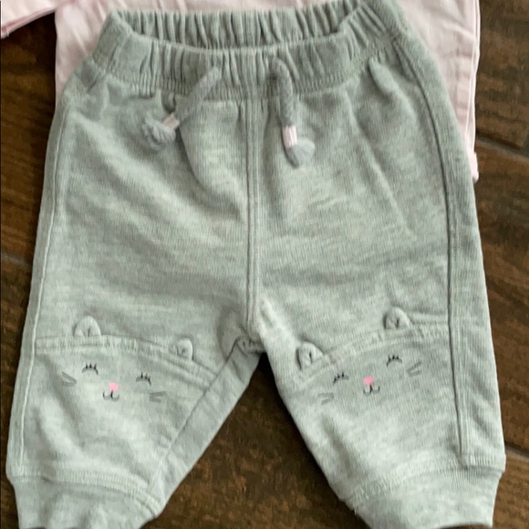 🎀Adorable girl 2 outfit bundle🎀 - Picture 6 of 13